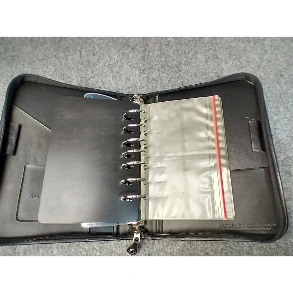 Franklin Covey Planner Compact Black Simulated Leather Zipper Binder